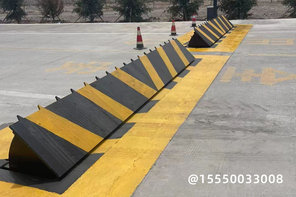 加油站防暴沖路障機(圖1)